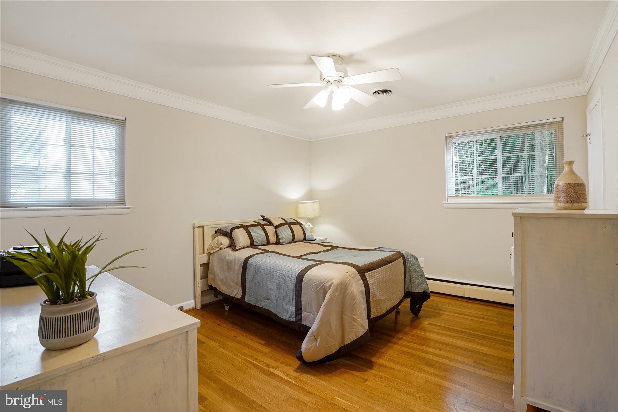 Real estate listing preview #24