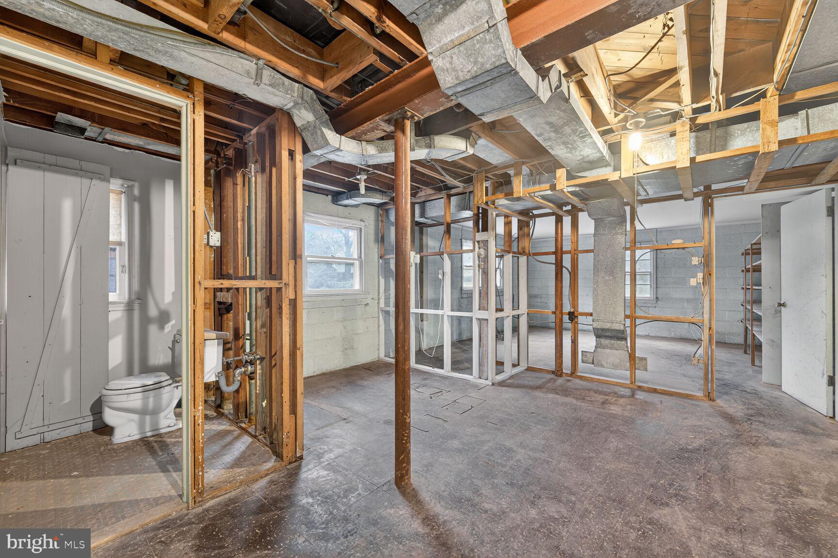 Real estate listing preview #24