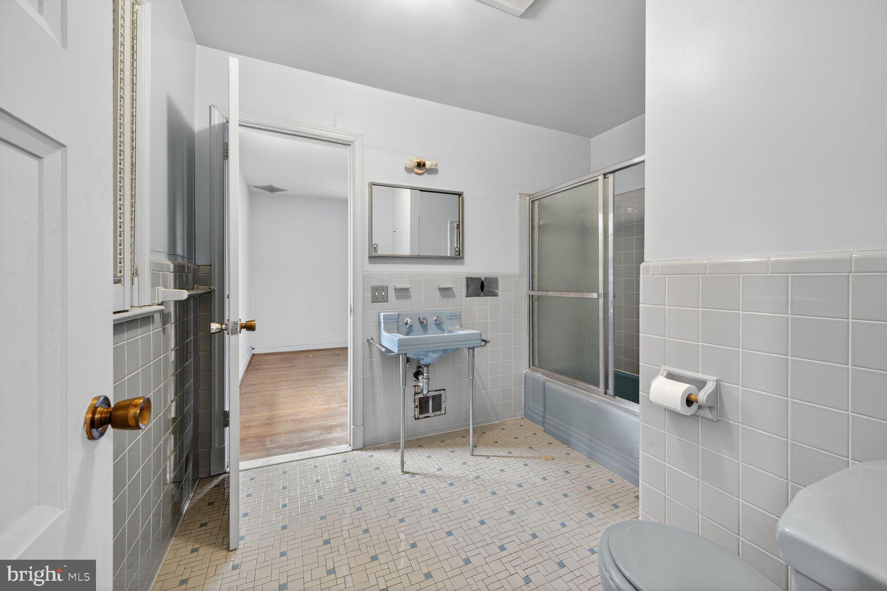 Real estate listing preview #19