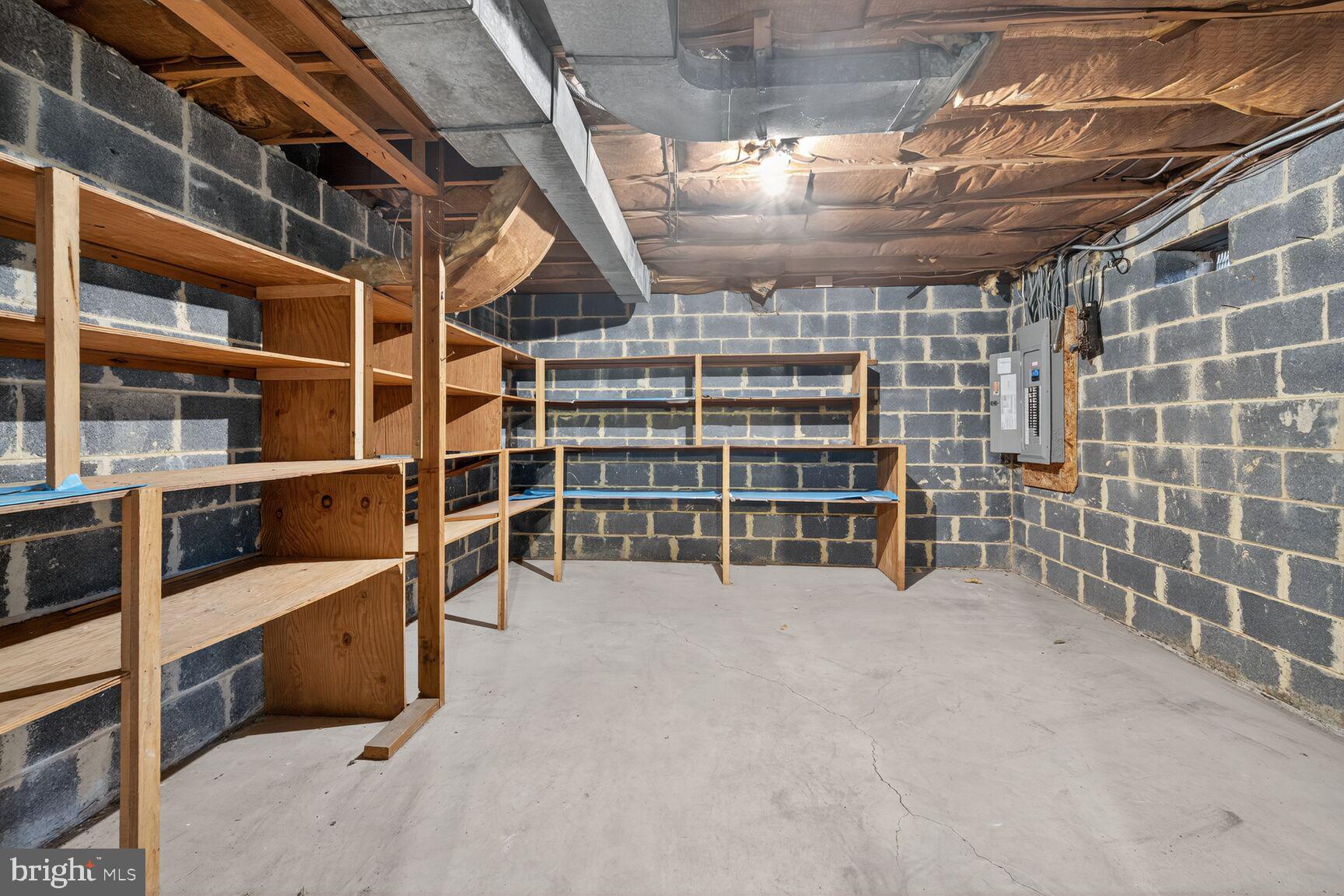 Real estate listing preview #25