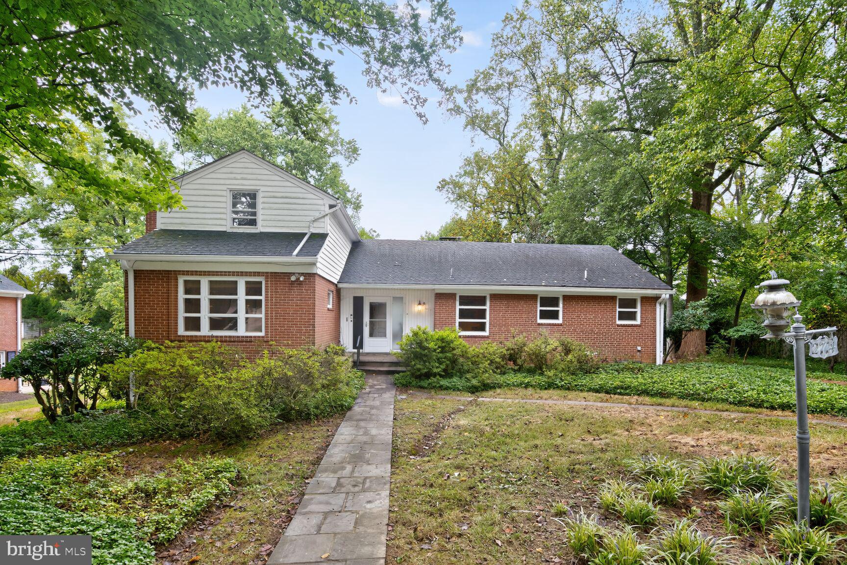 Real estate listing preview #1