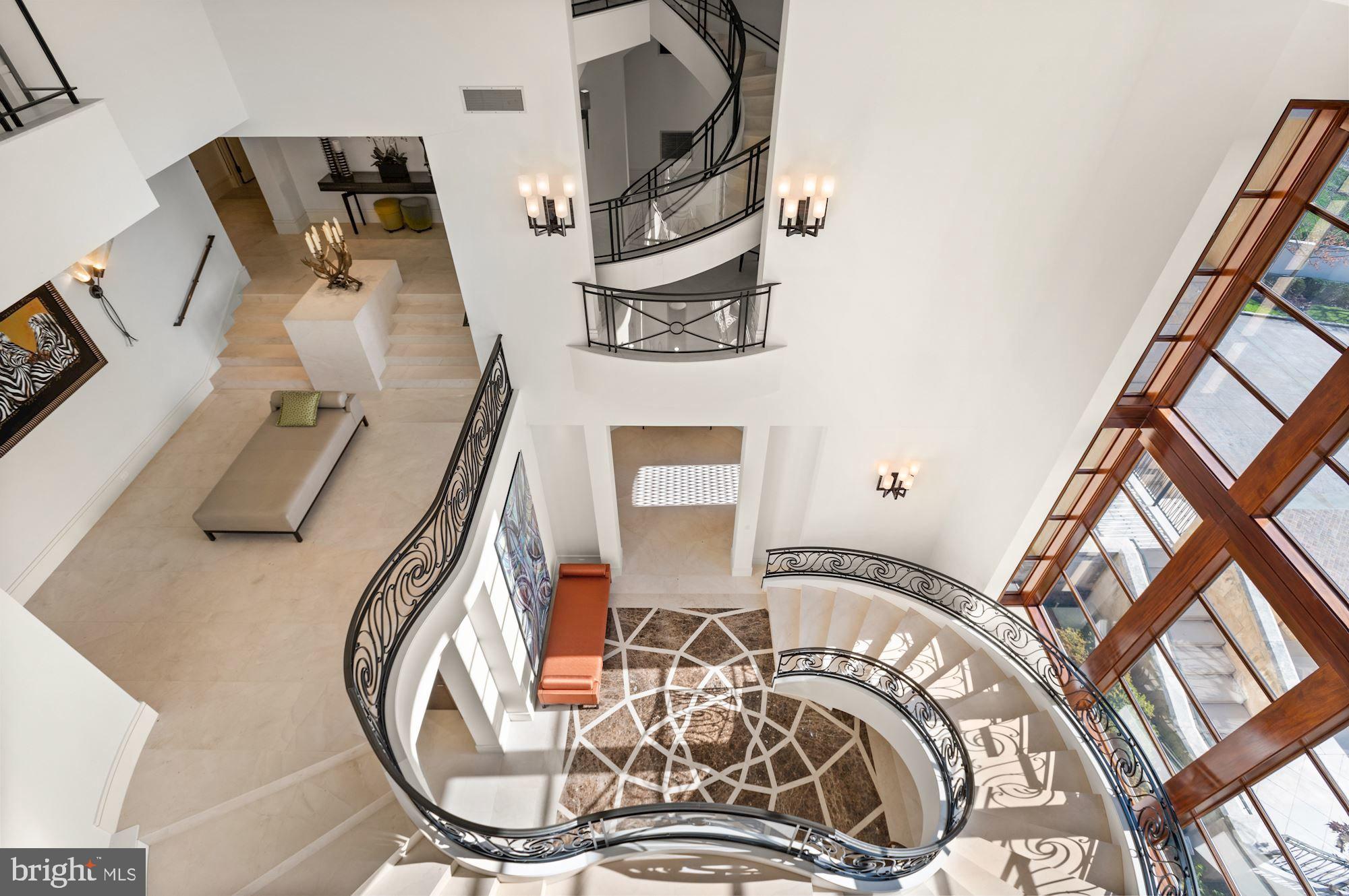 Real estate listing preview #24