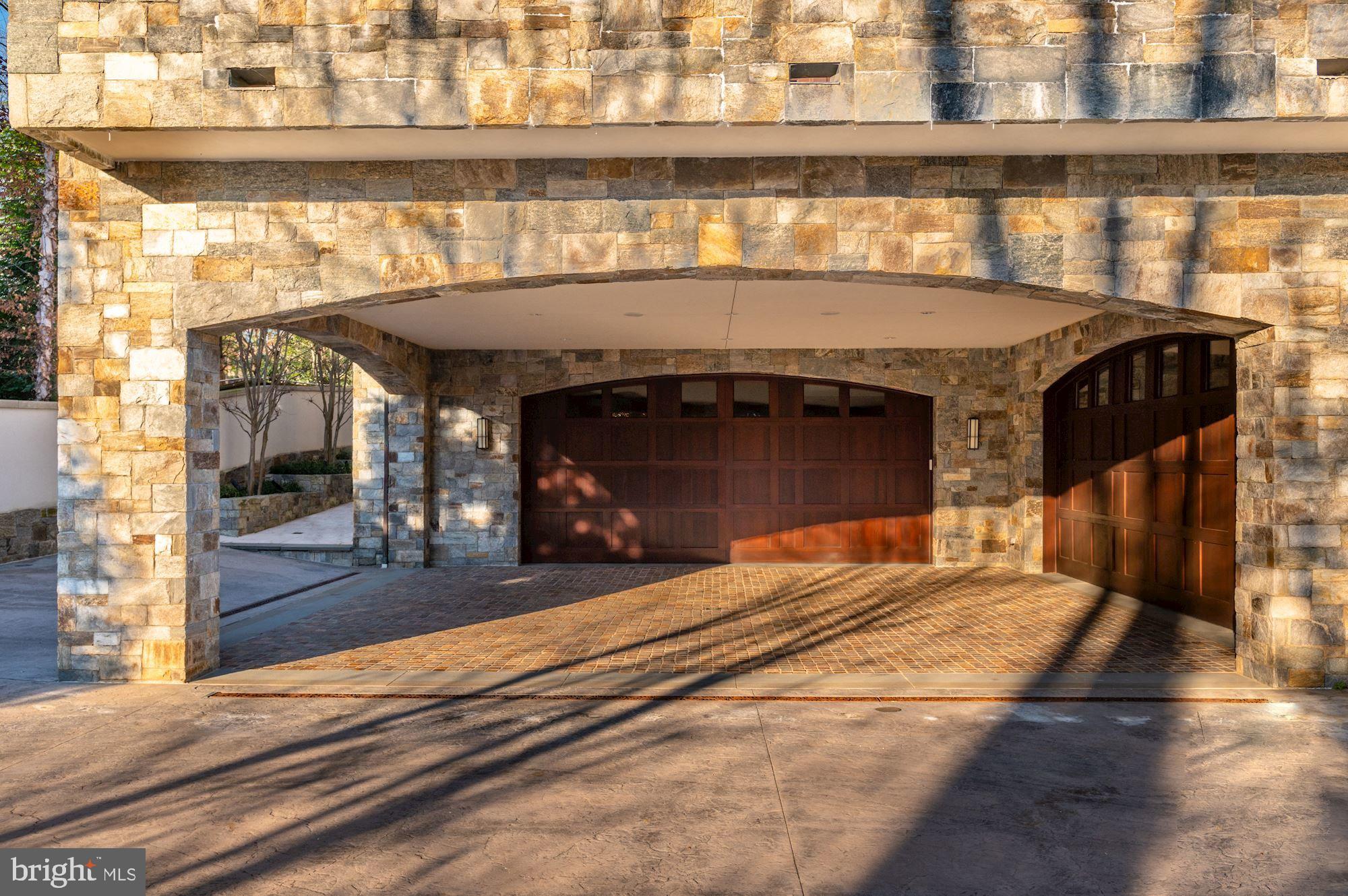 Real estate listing preview #31