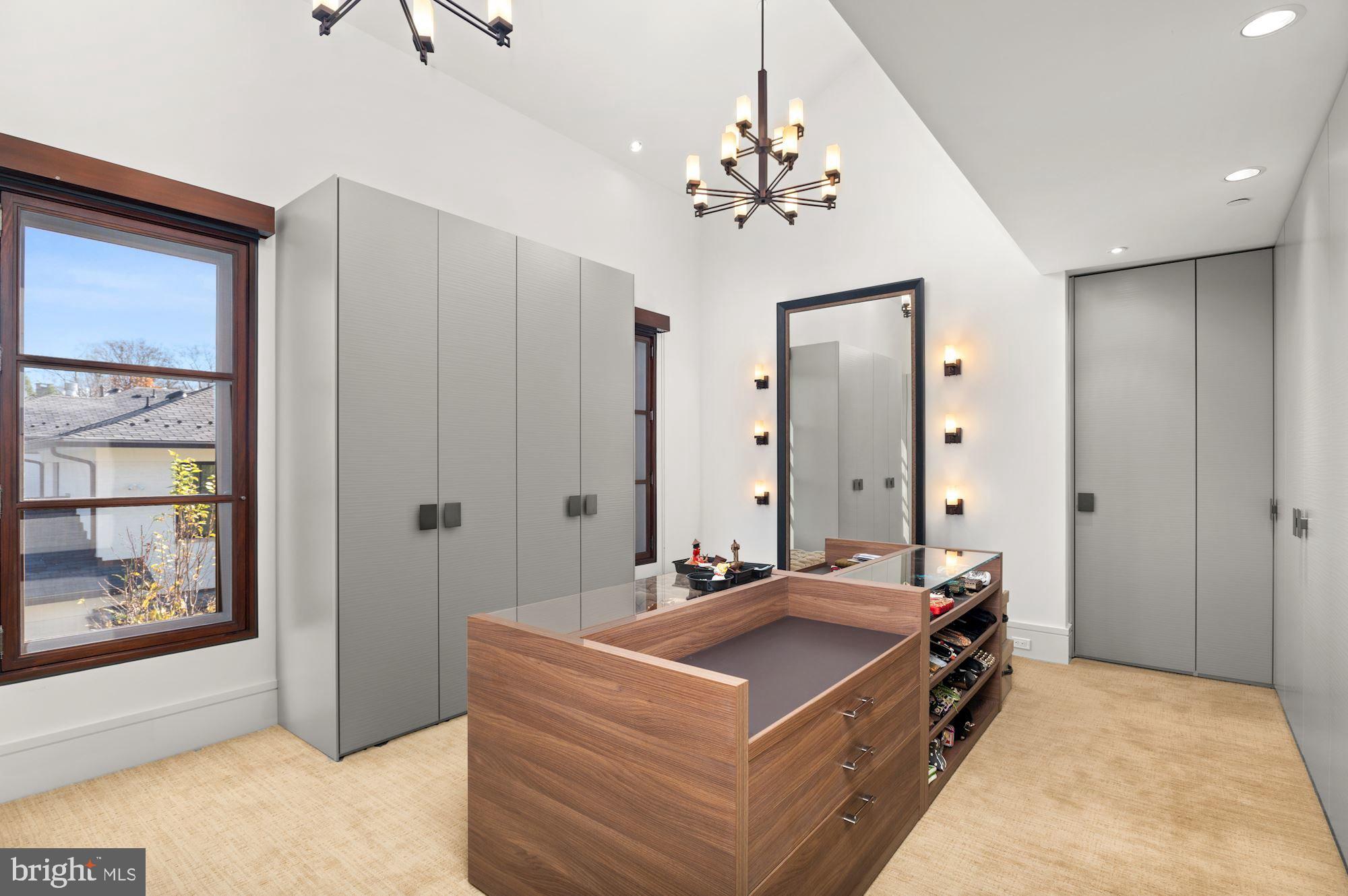 Real estate listing preview #16