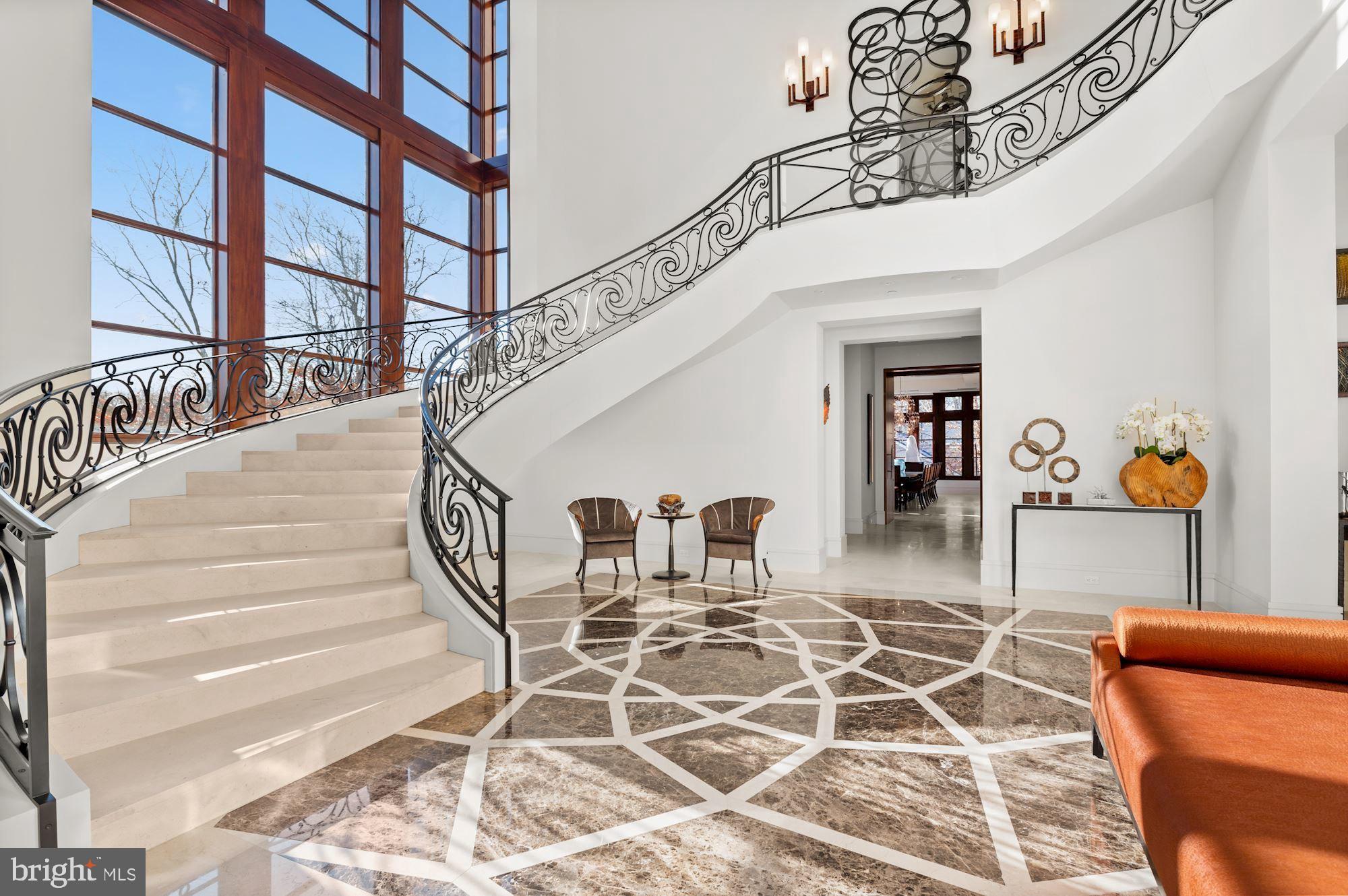 Real estate listing preview #1