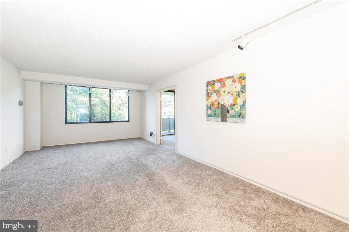 Real estate listing preview #19