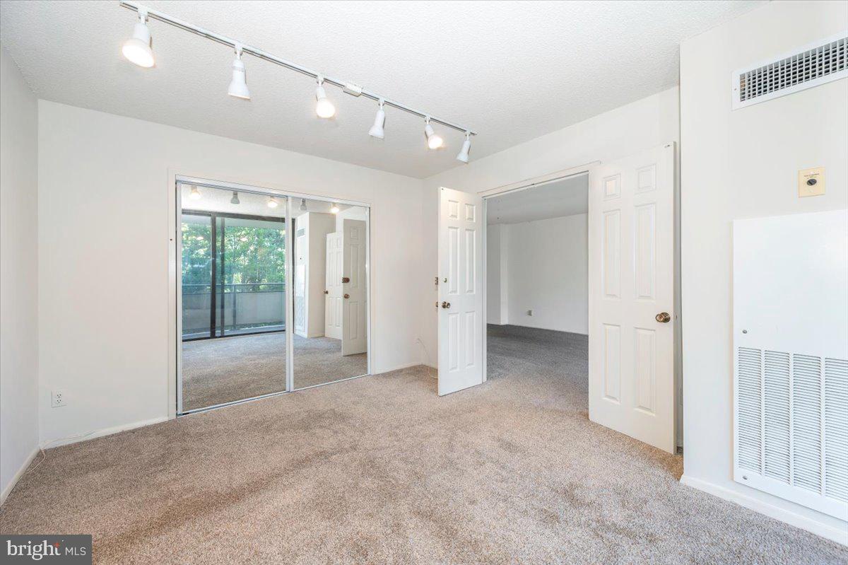 Real estate listing preview #22