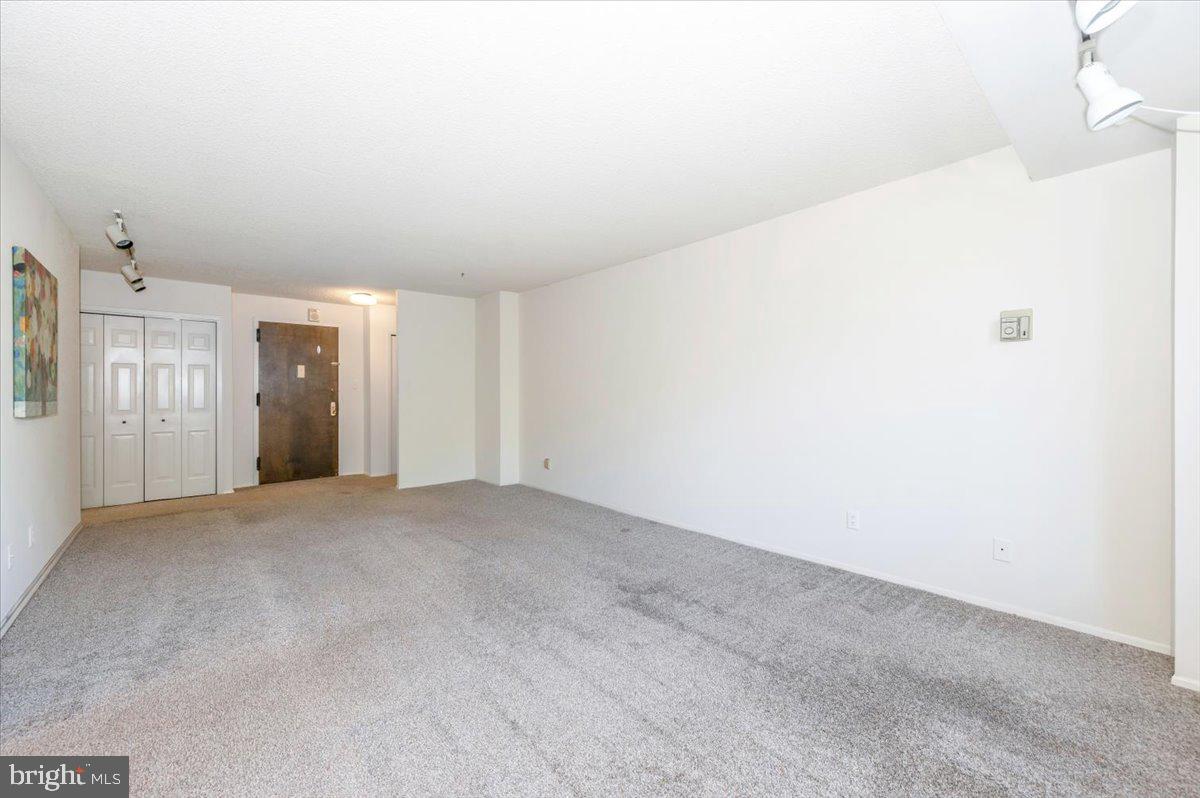 Real estate listing preview #18