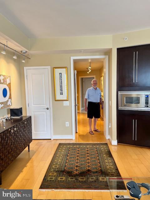 Real estate listing preview #14