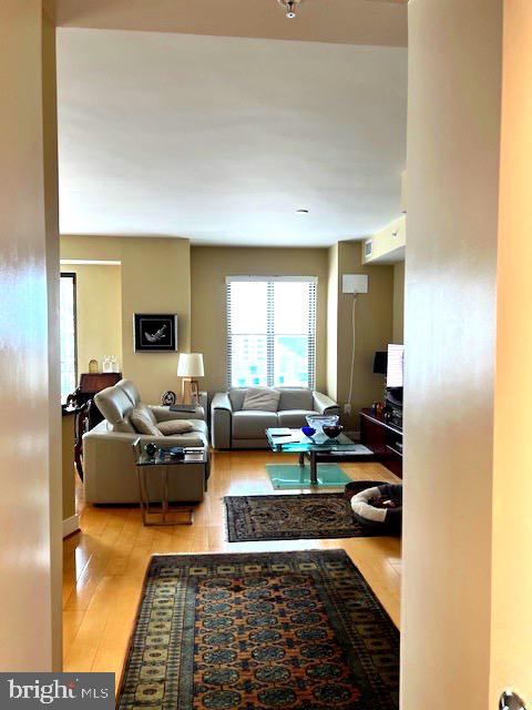 Real estate listing preview #12