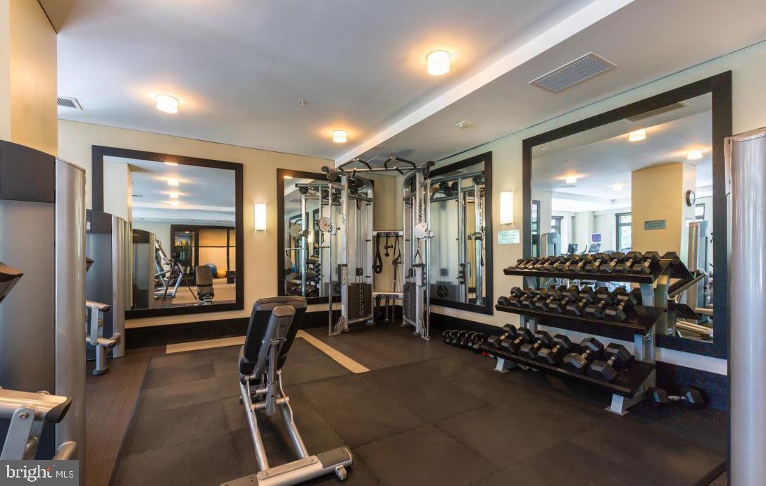 Real estate listing preview #23