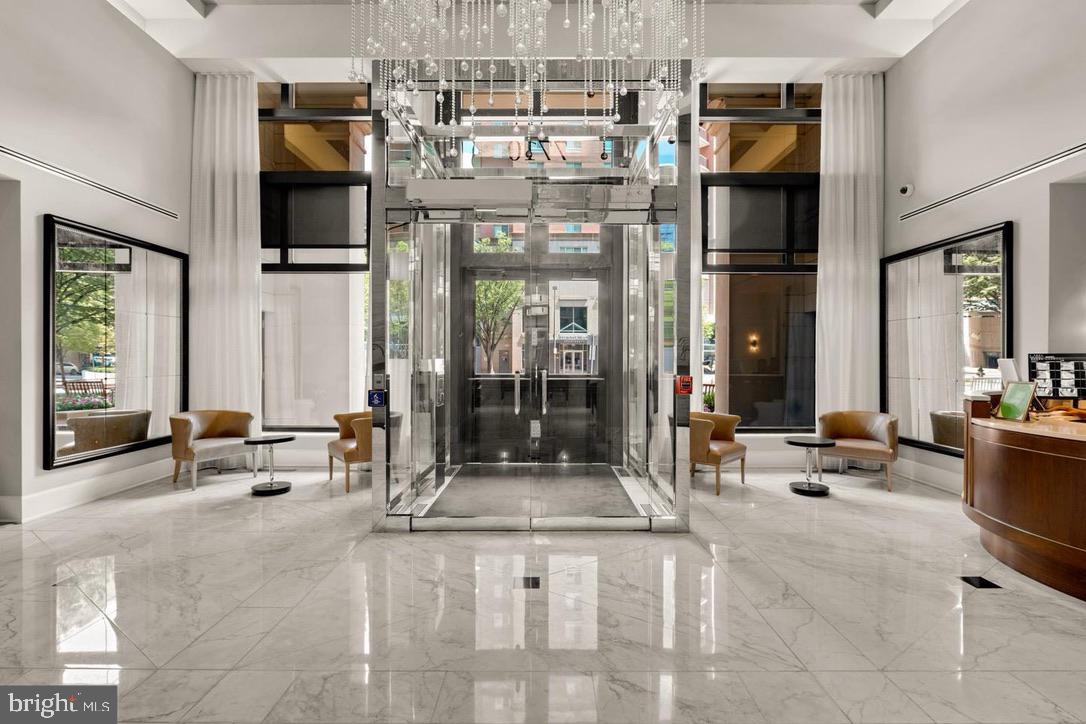 Real estate listing preview #16