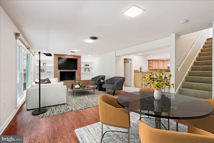 Real estate listing preview #24