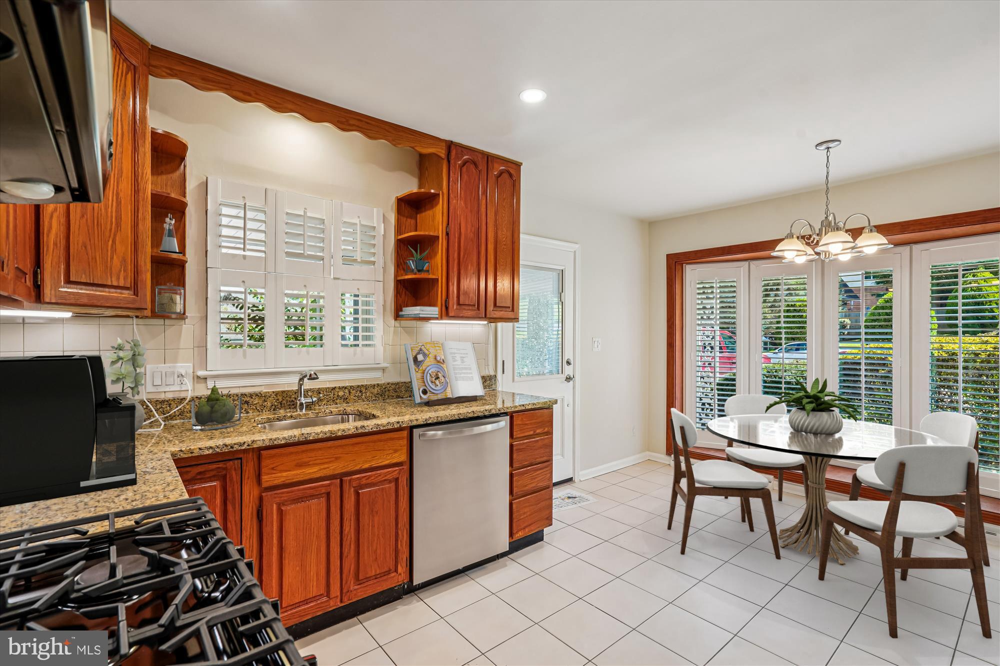 Real estate listing preview #9