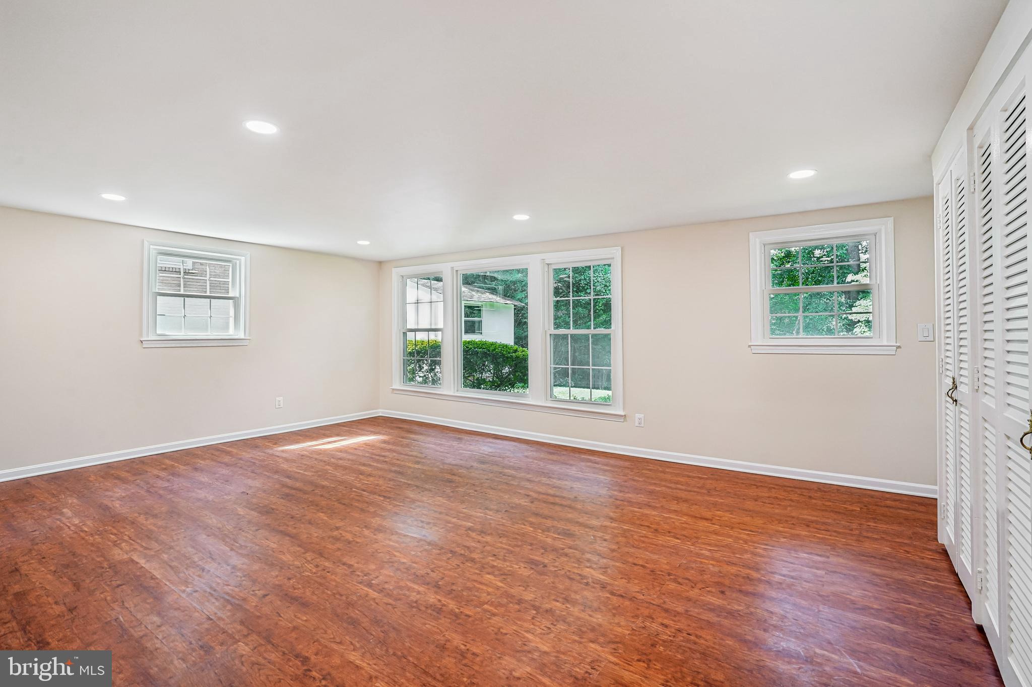 Real estate listing preview #30