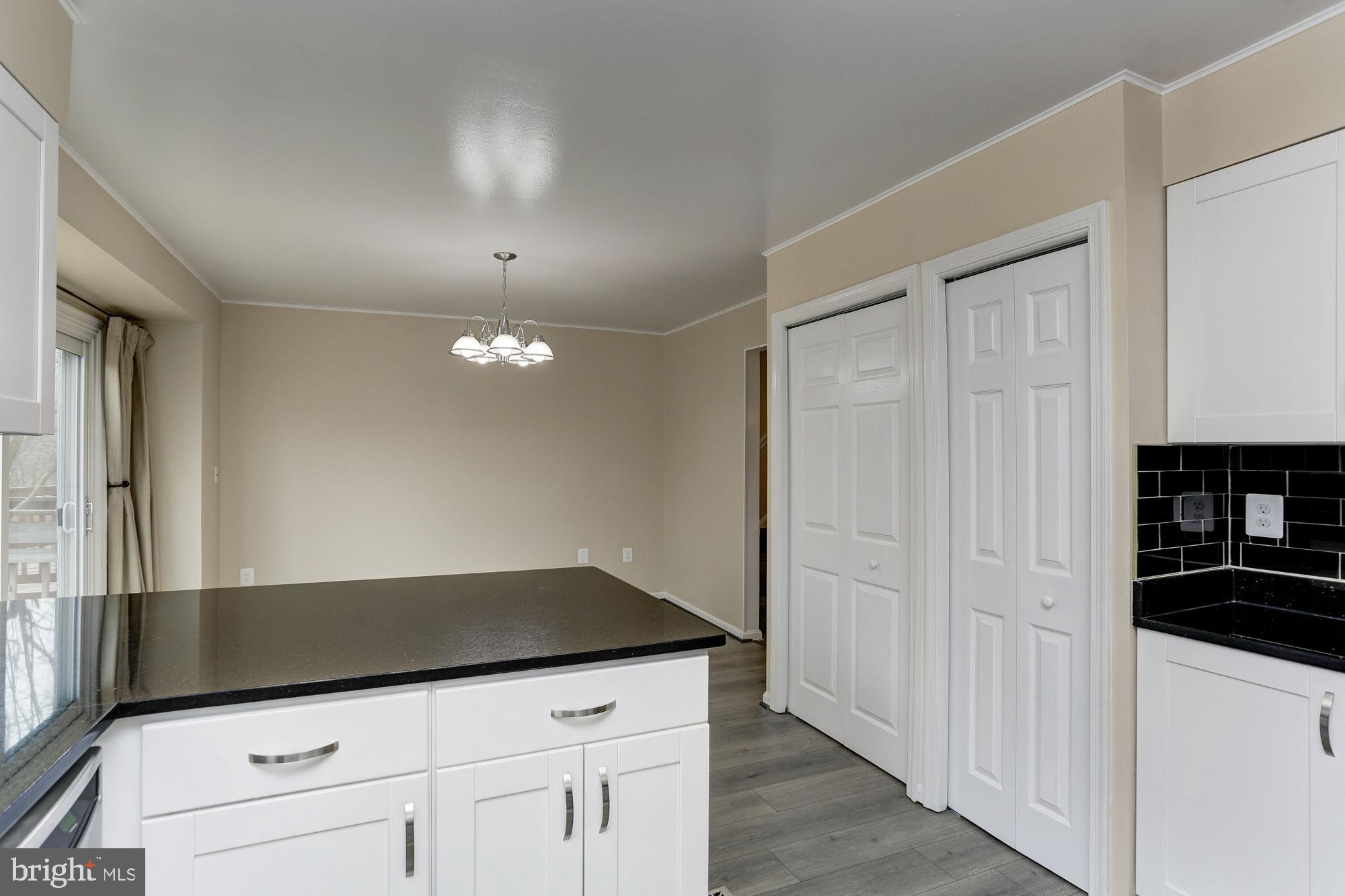 Real estate listing preview #24