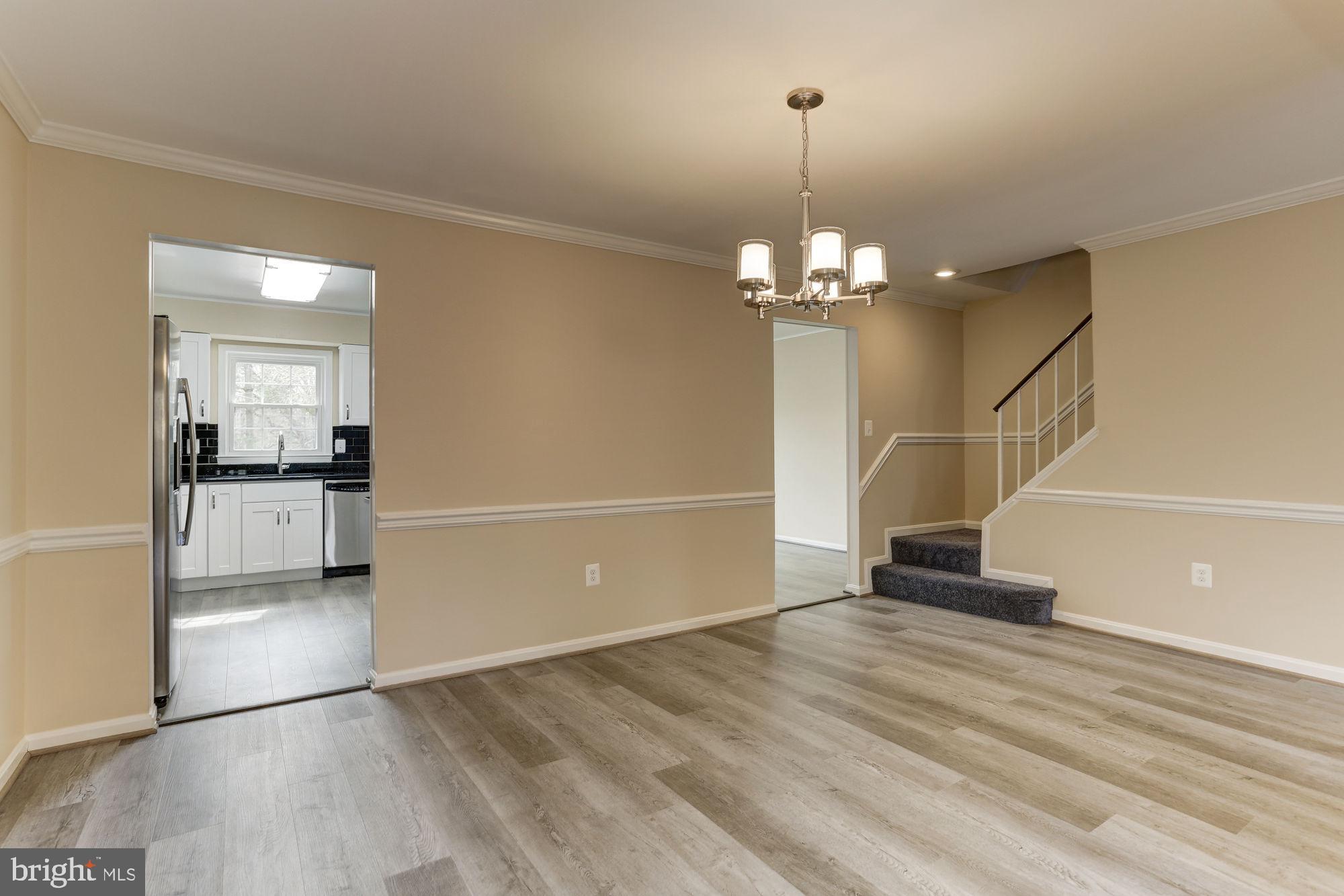 Real estate listing preview #8