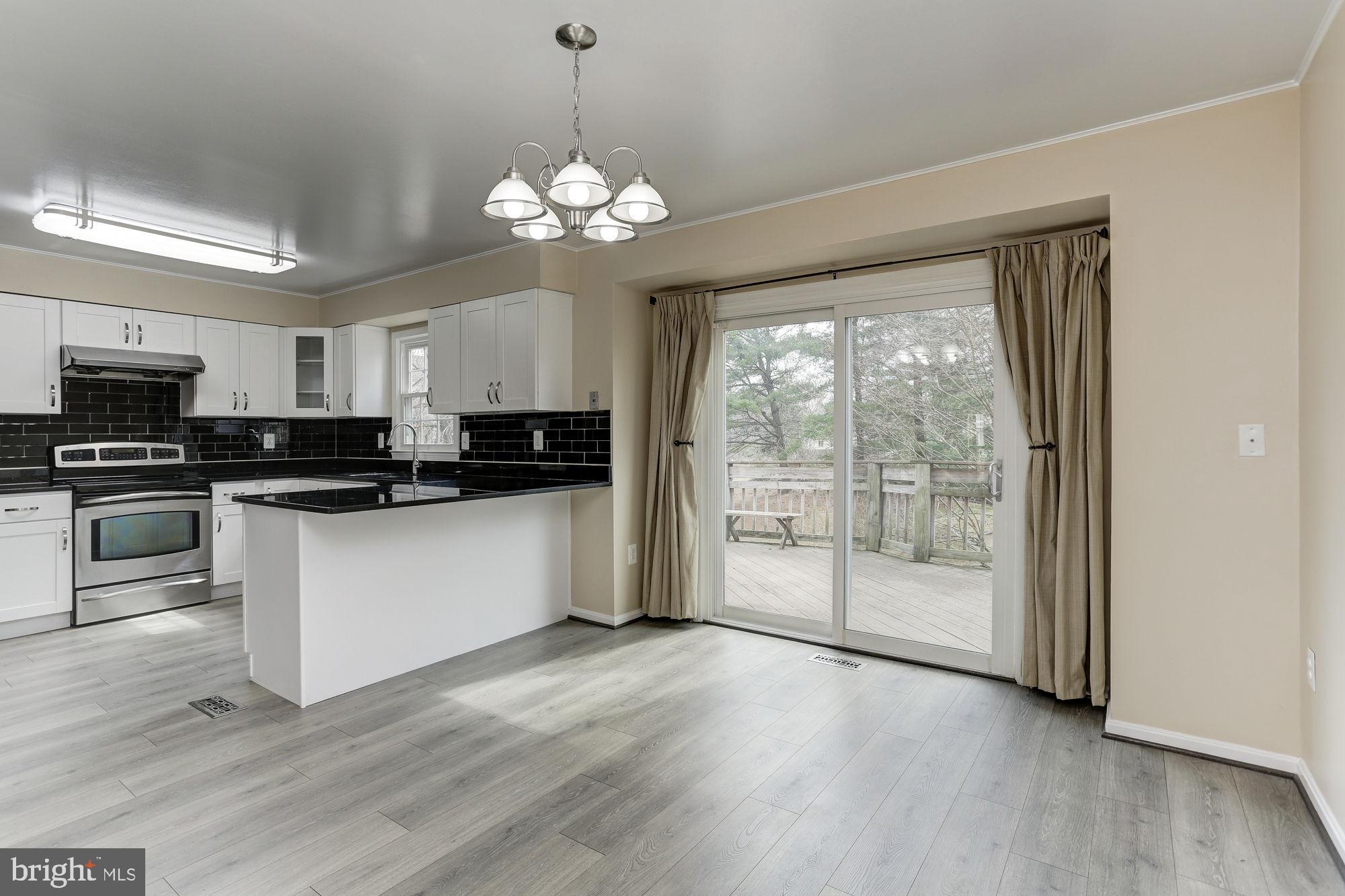 Real estate listing preview #17