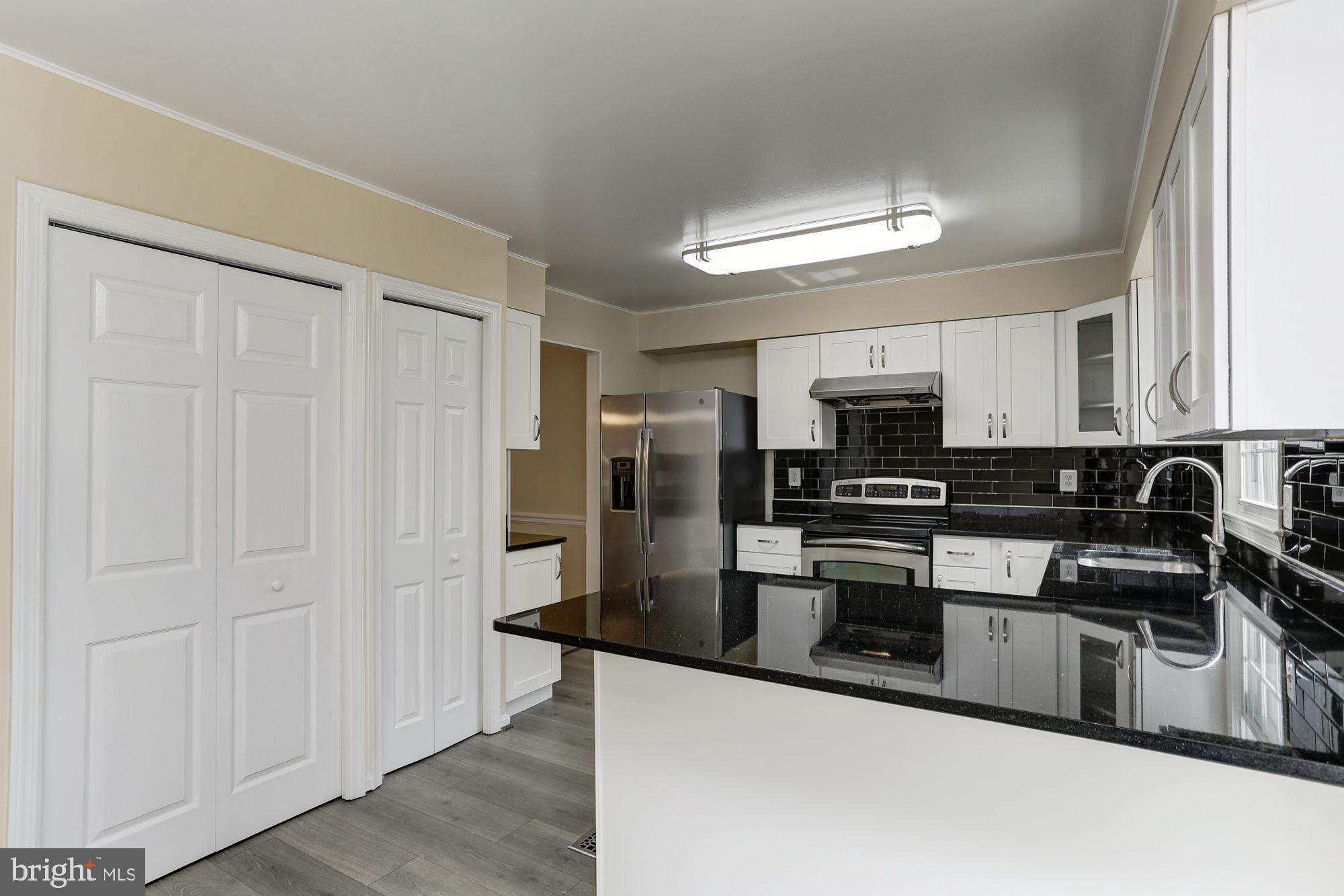 Real estate listing preview #19