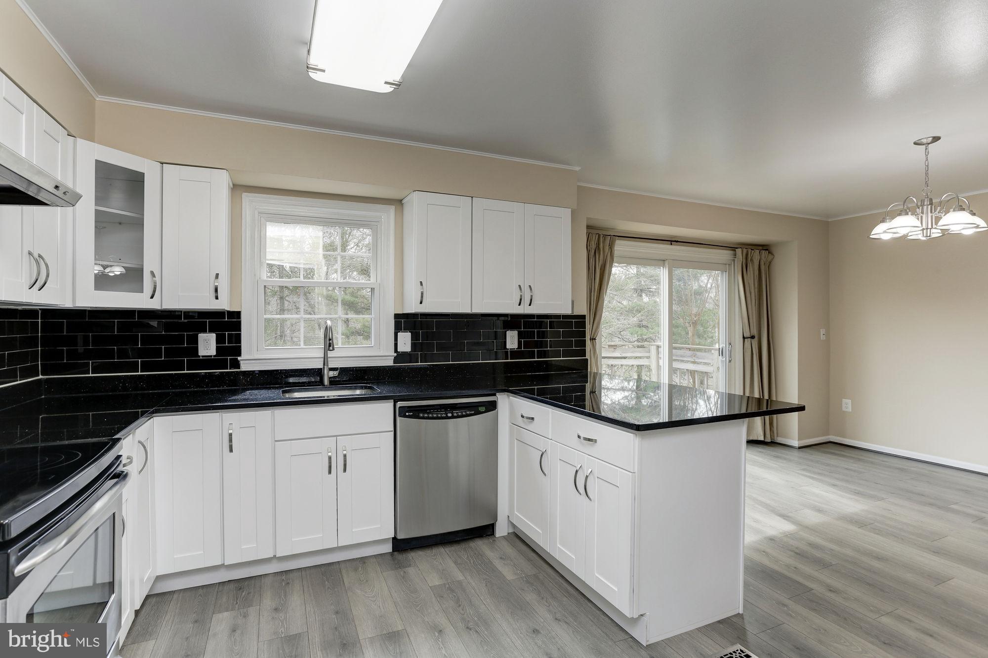 Real estate listing preview #23