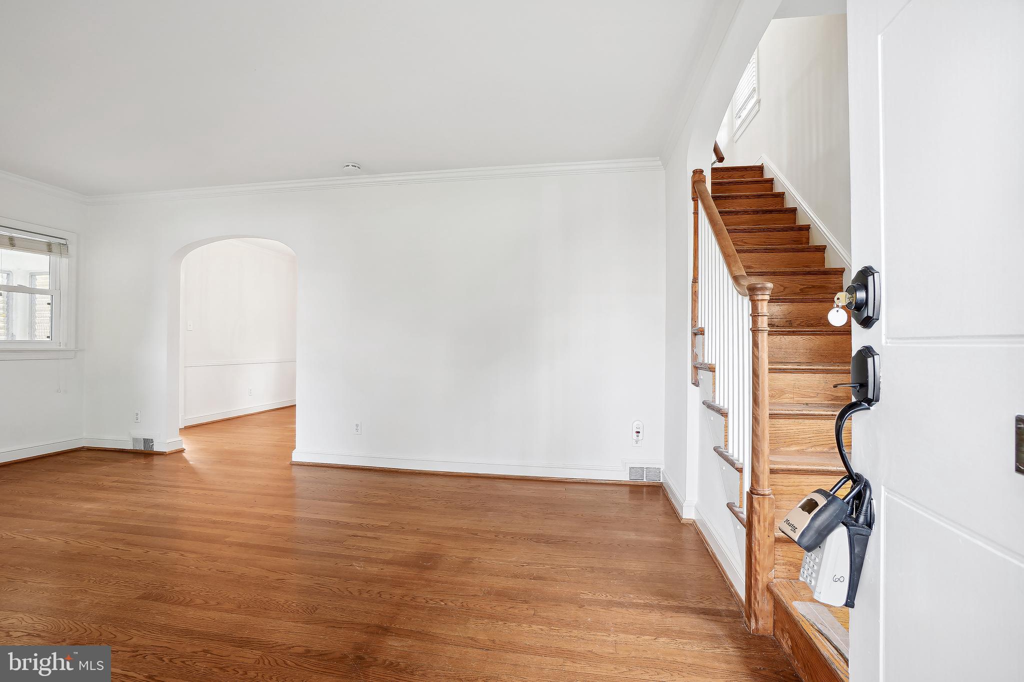 Real estate listing preview #4