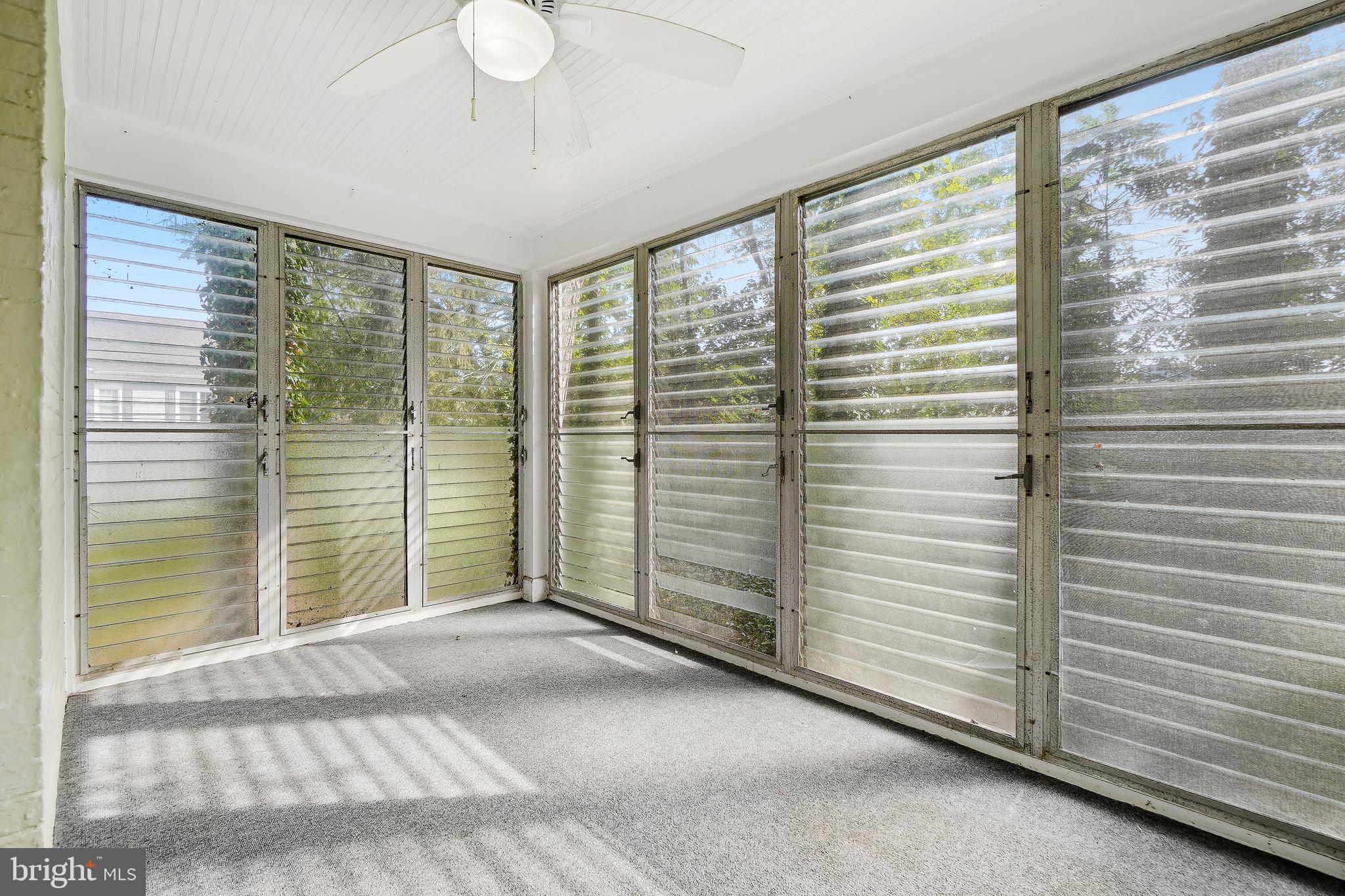 Real estate listing preview #14