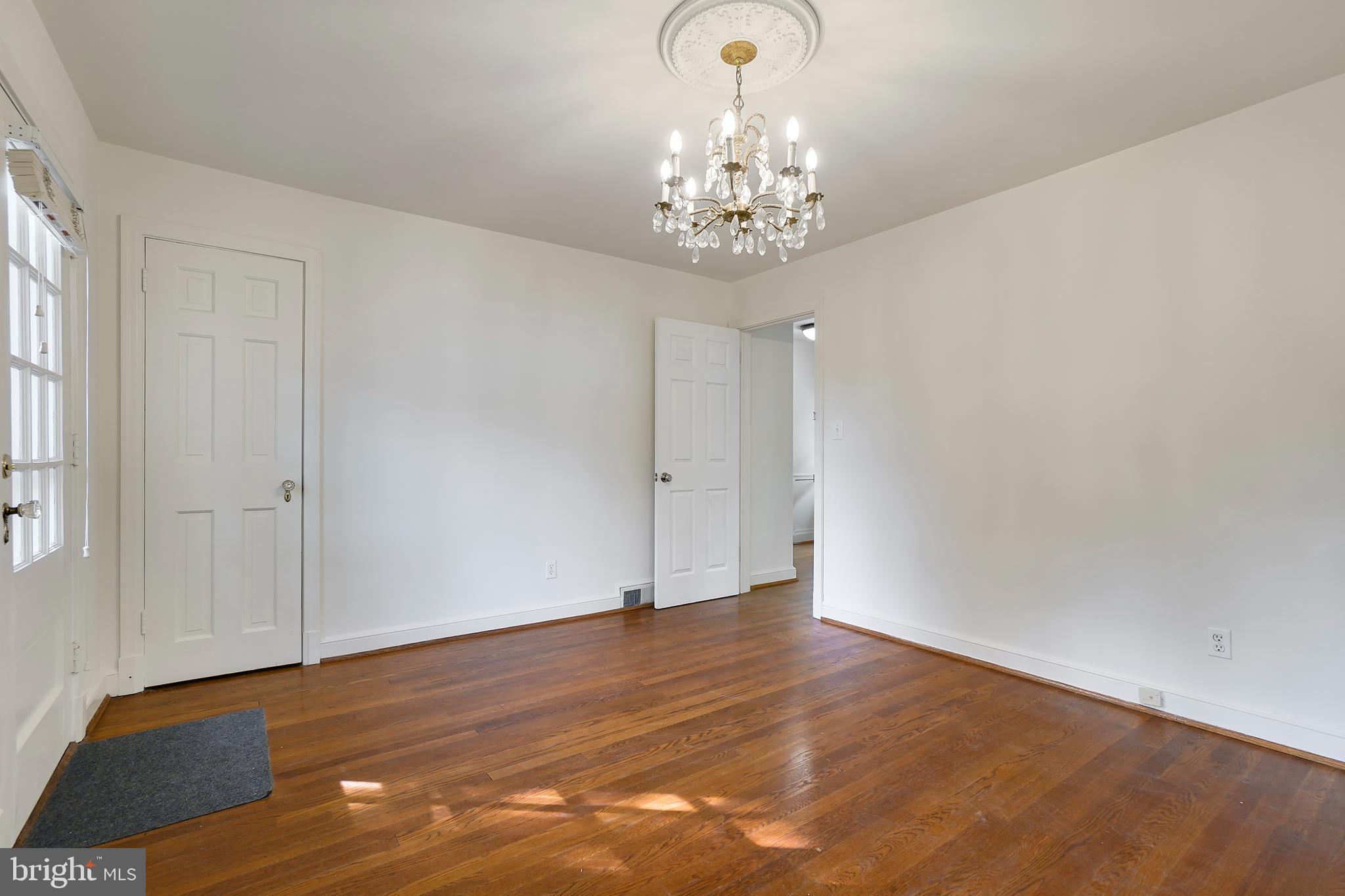 Real estate listing preview #22