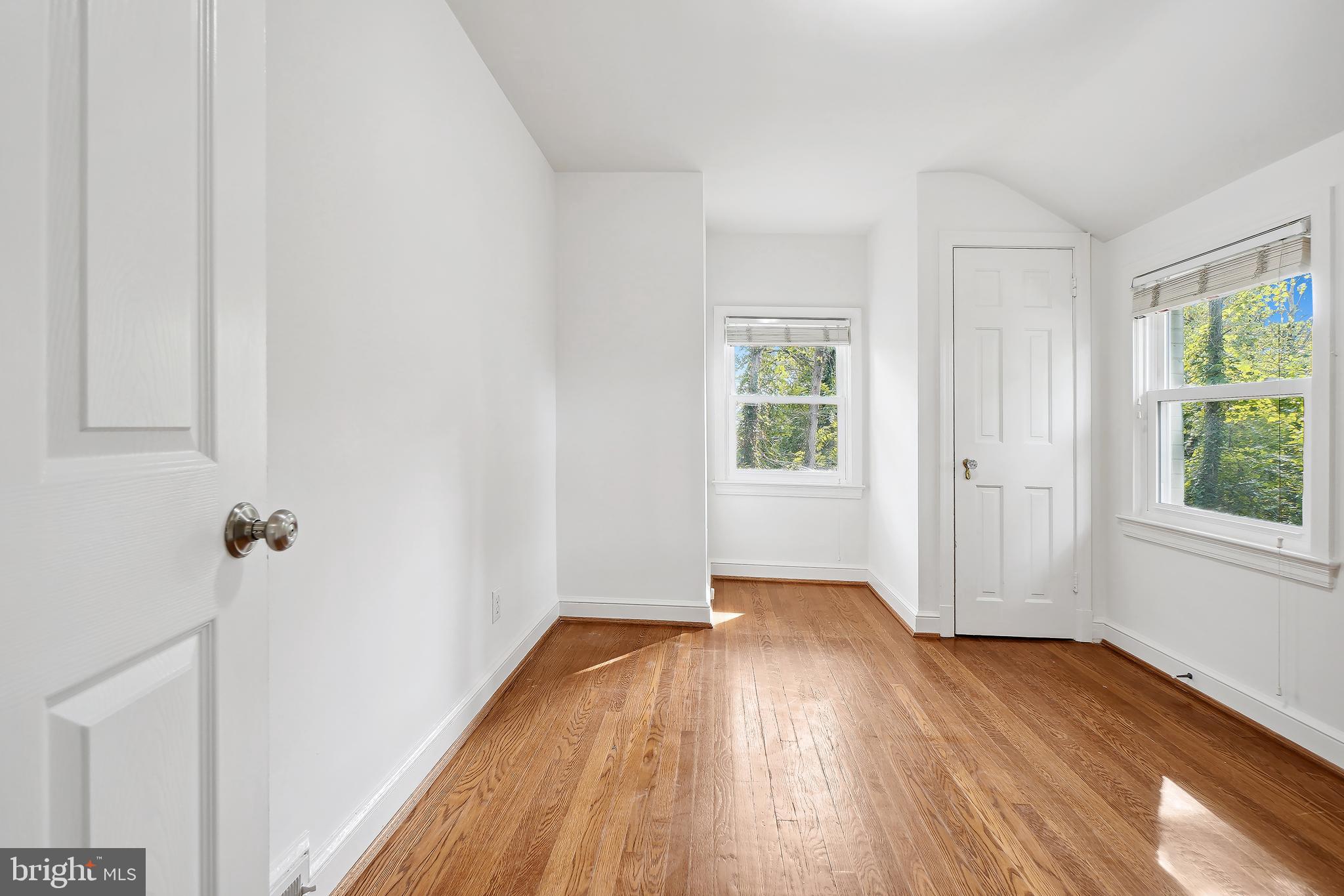 Real estate listing preview #17