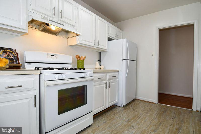 Real estate listing preview #5