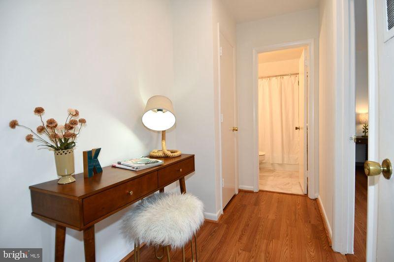 Real estate listing preview #16