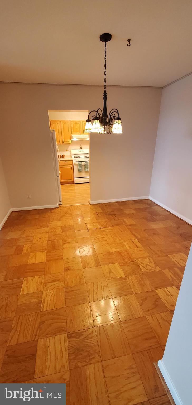 Real estate listing preview #4