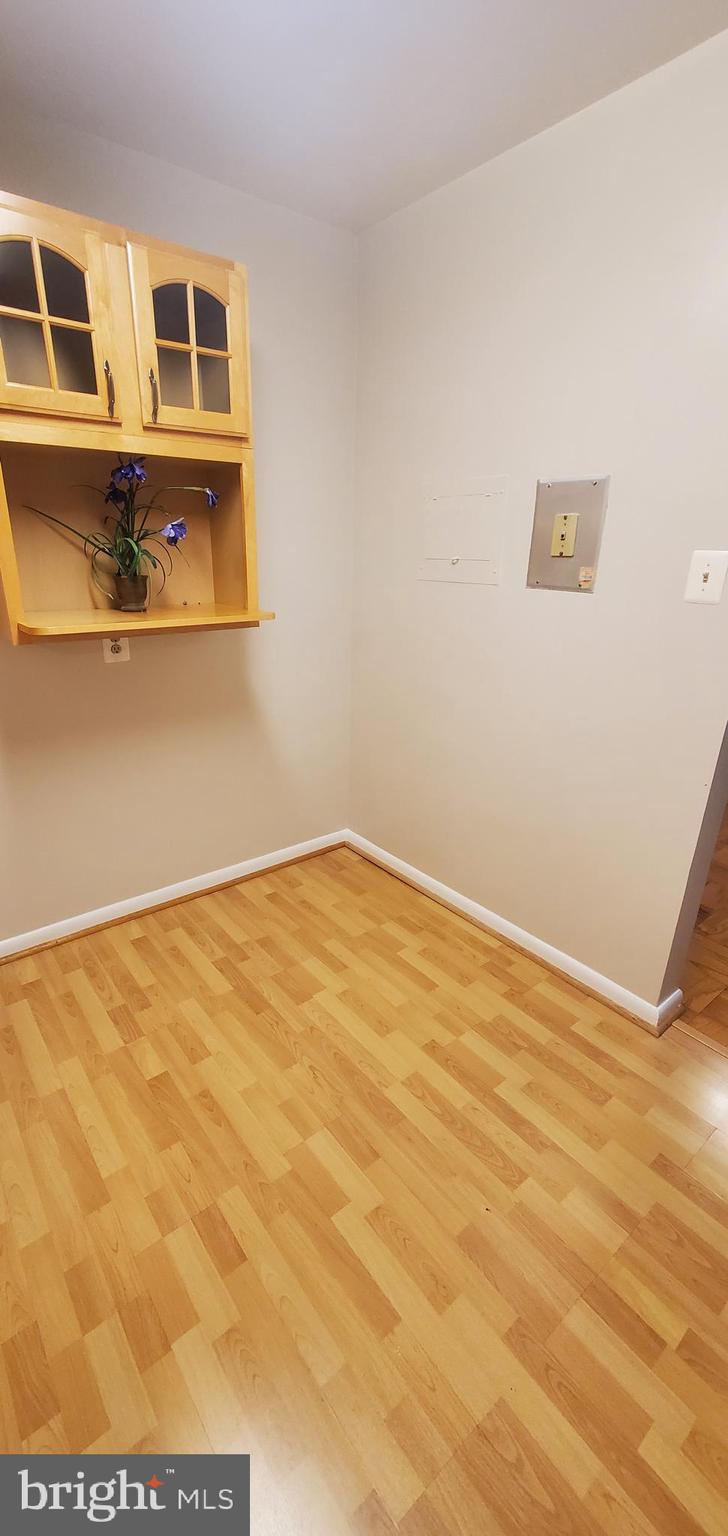 Real estate listing preview #14