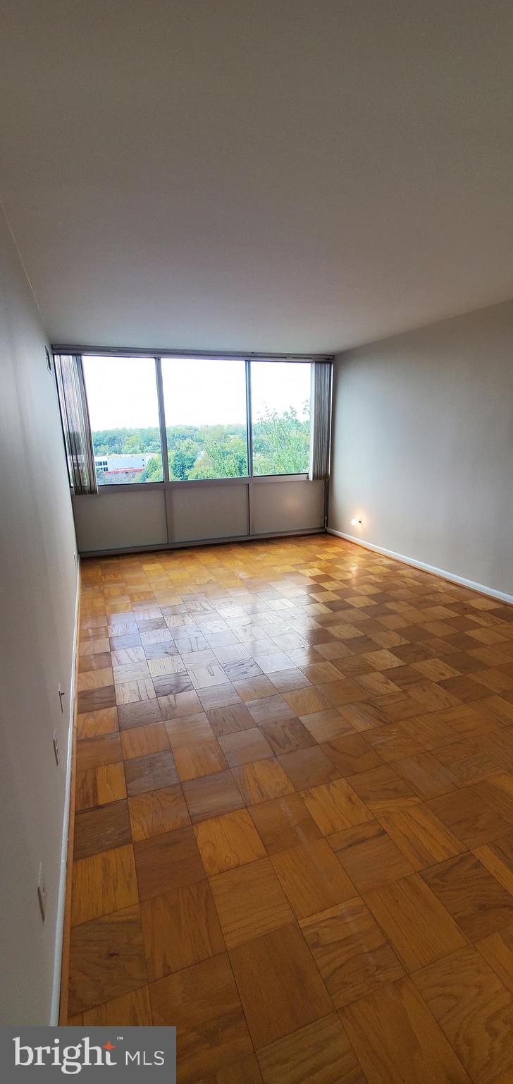 Real estate listing preview #15