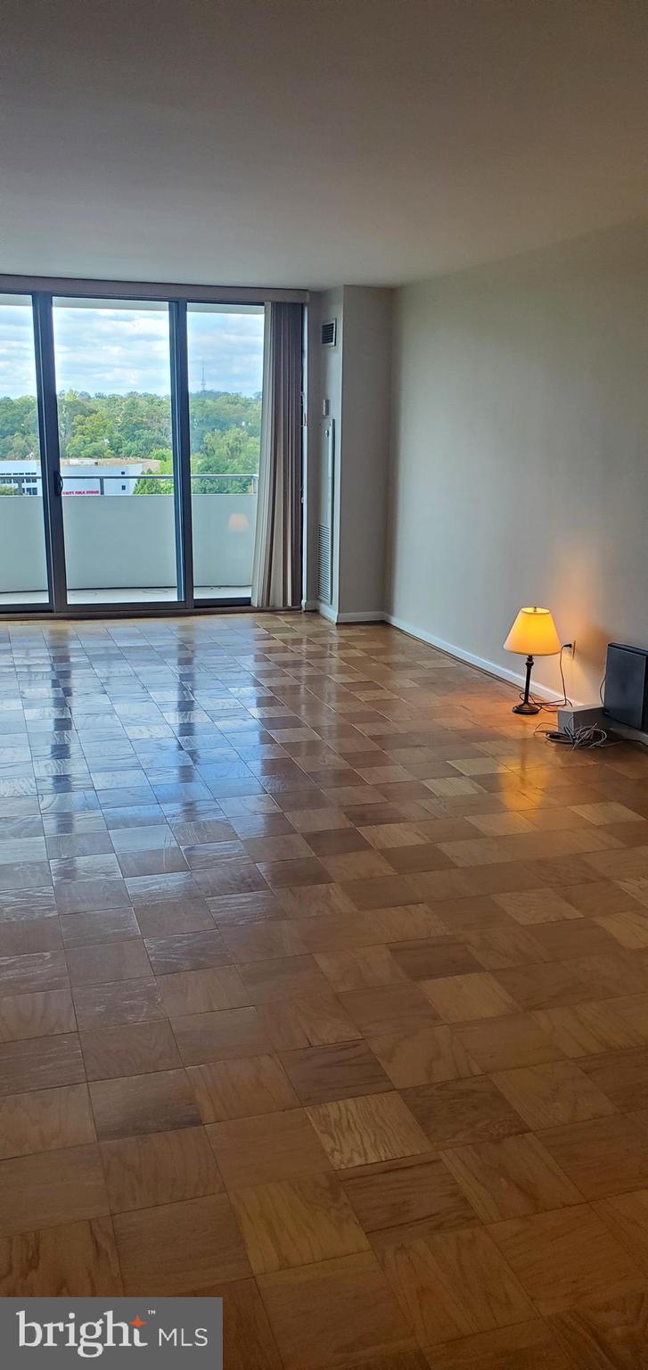 Real estate listing preview #7