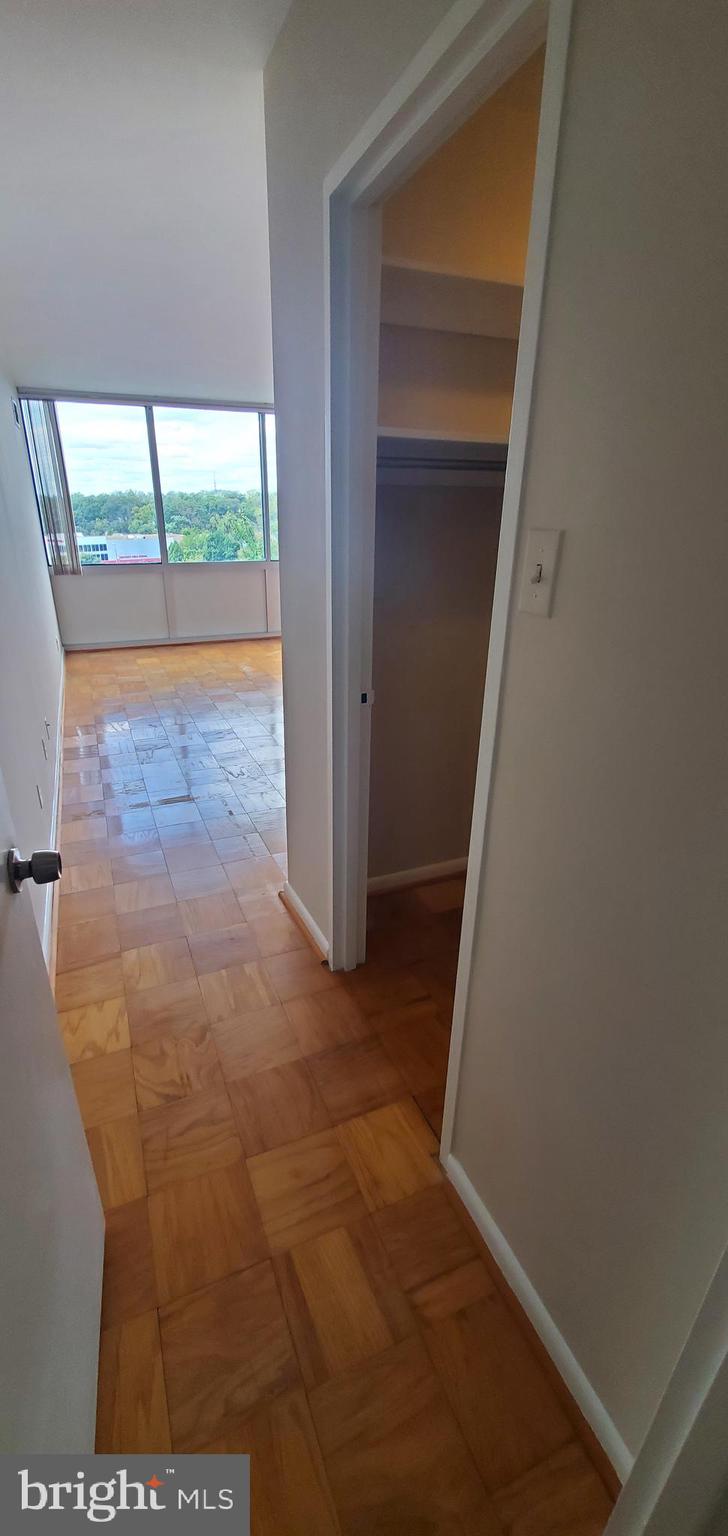 Real estate listing preview #17