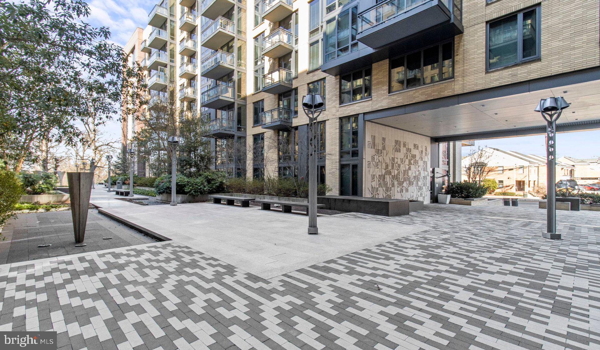 Real estate listing preview #48