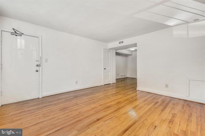 Real estate listing preview #18