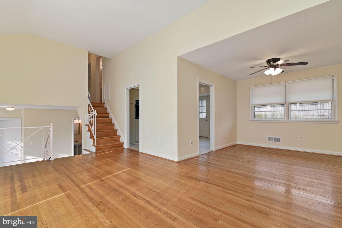 Real estate listing preview #15