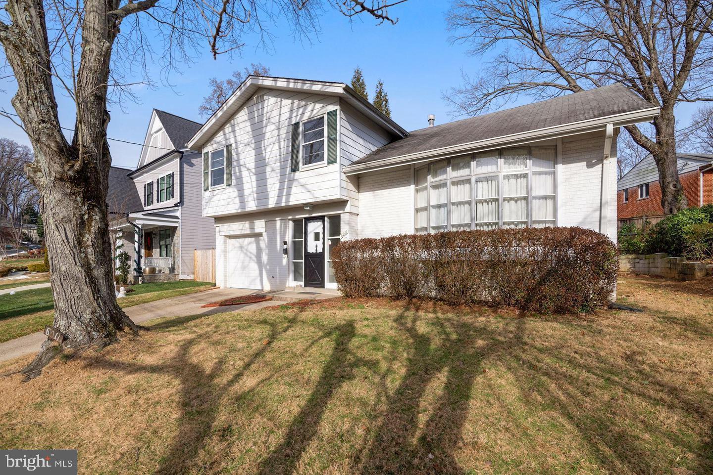 Real estate listing preview #1