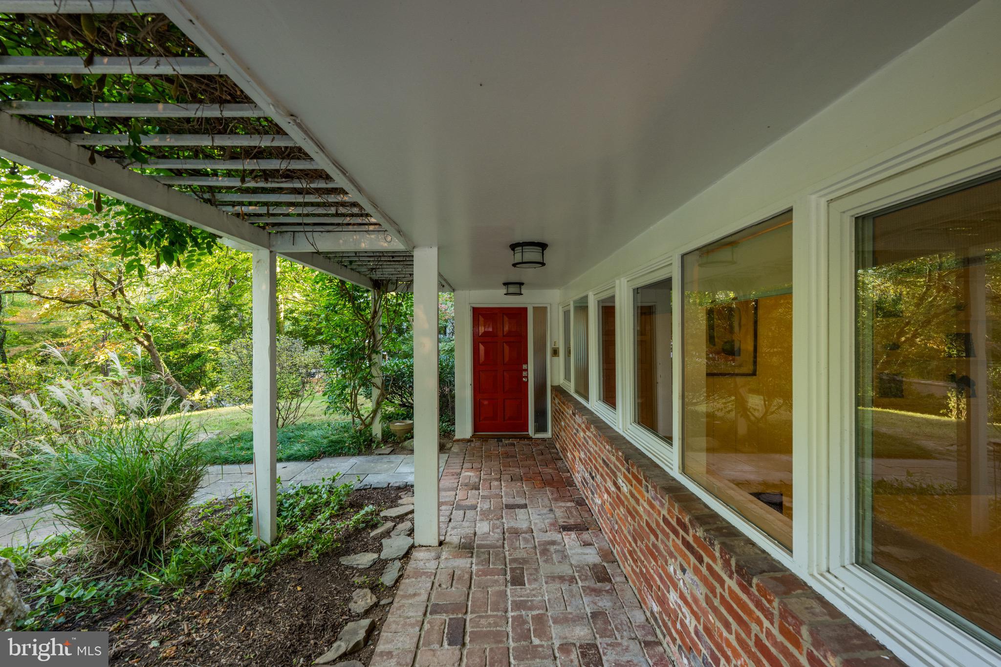 Real estate listing preview #3