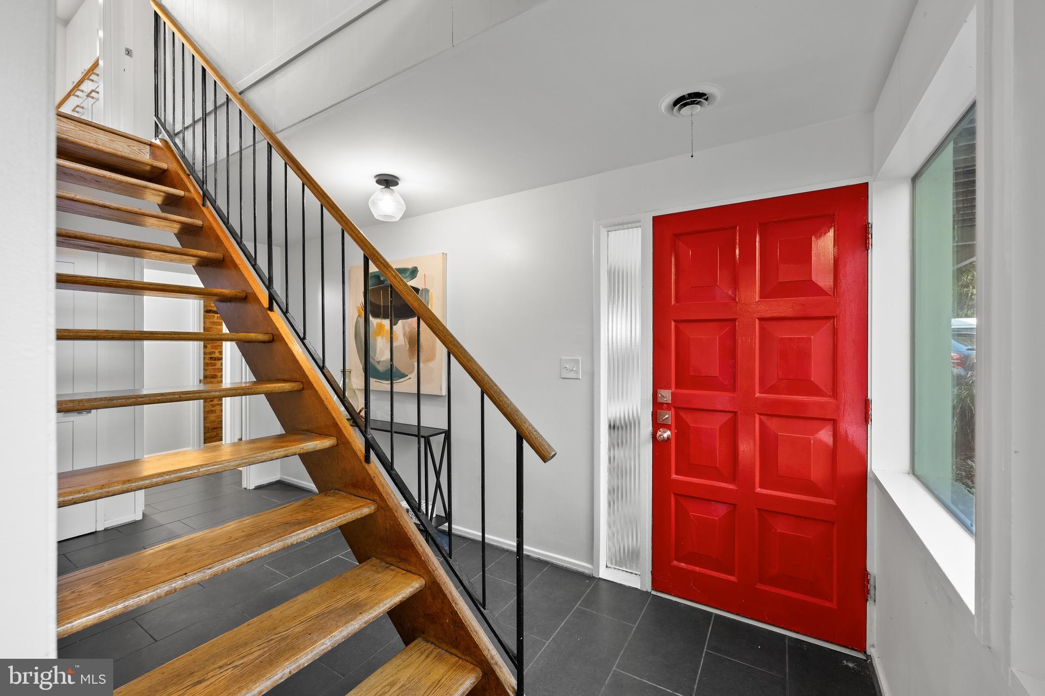 Real estate listing preview #4