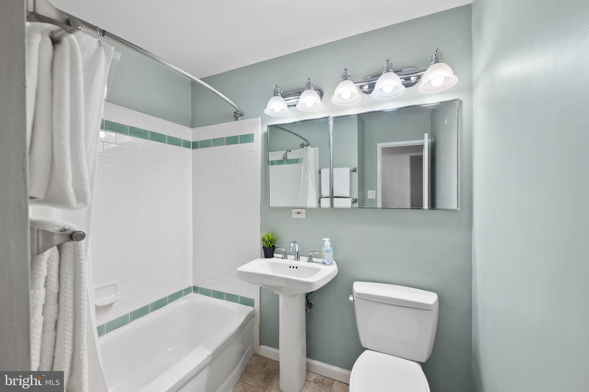 Real estate listing preview #17