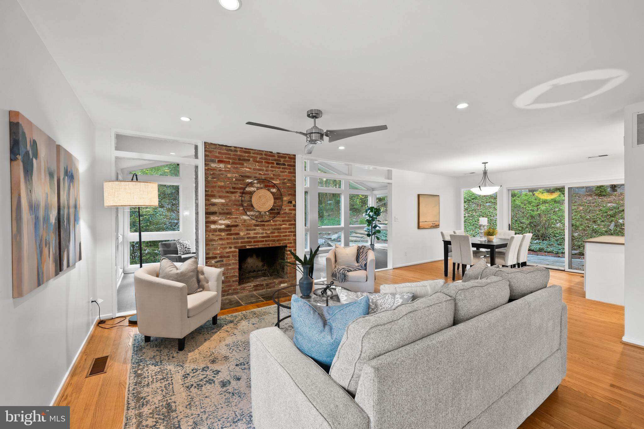 Real estate listing preview #6