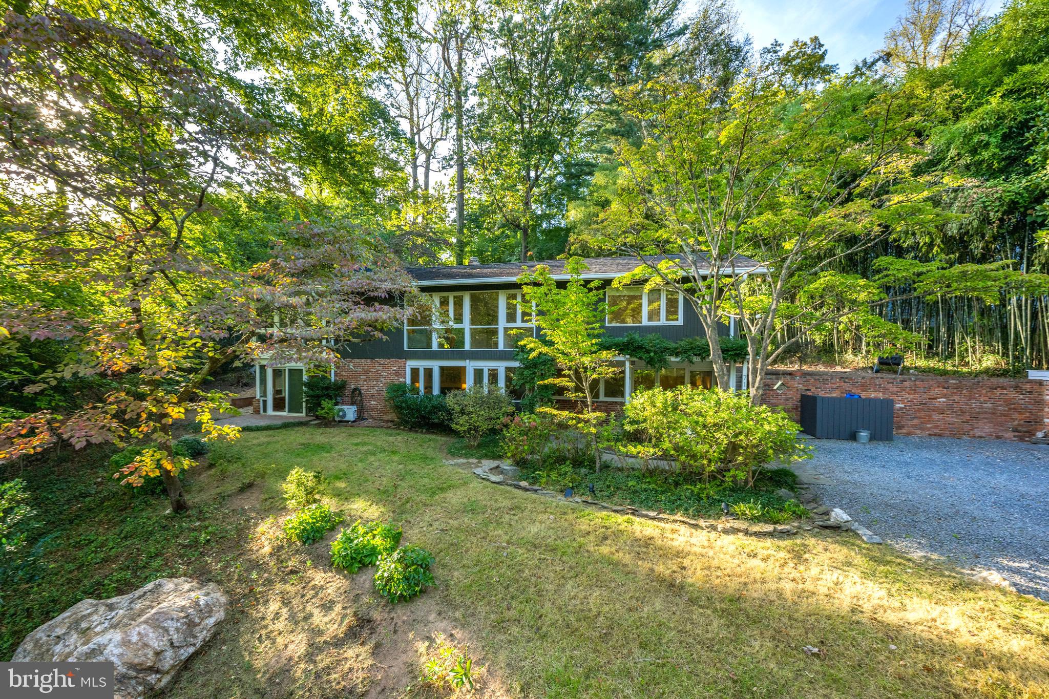 Real estate listing preview #1