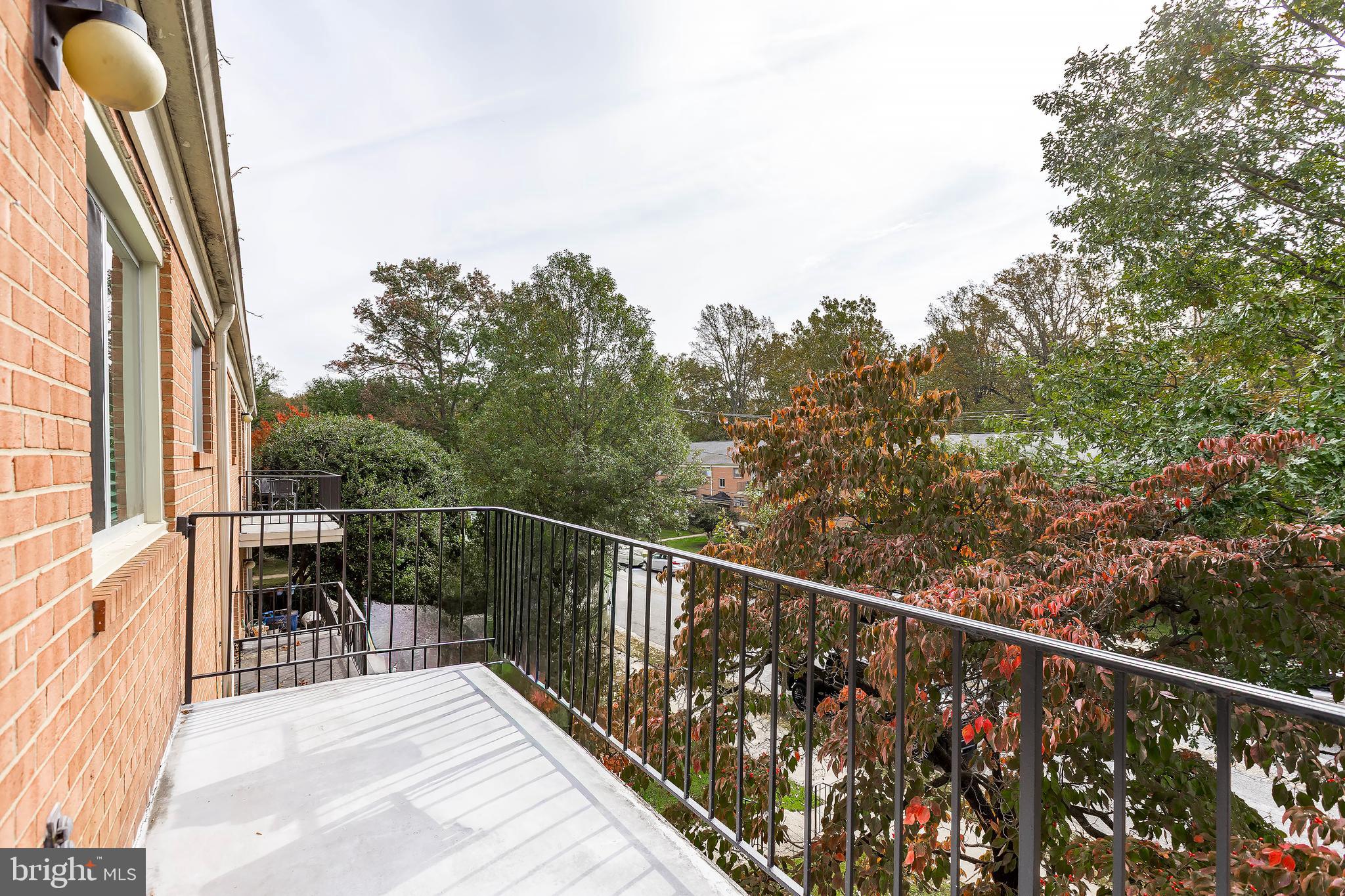 Real estate listing preview #29