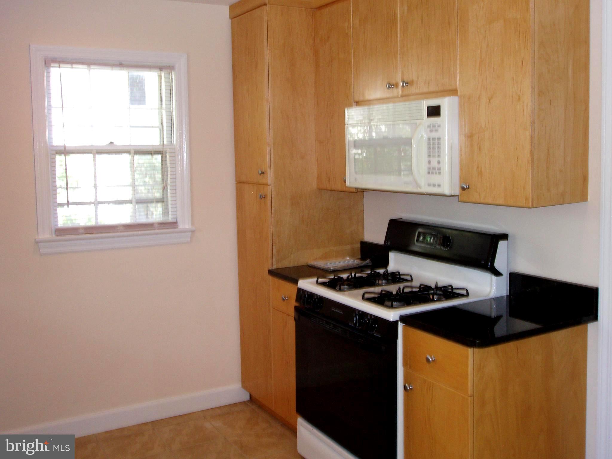 Real estate listing preview #6