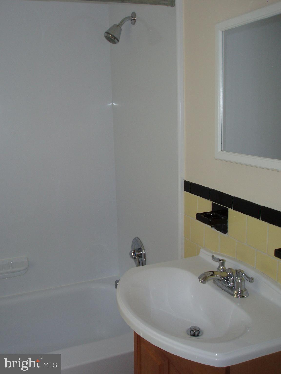 Real estate listing preview #10