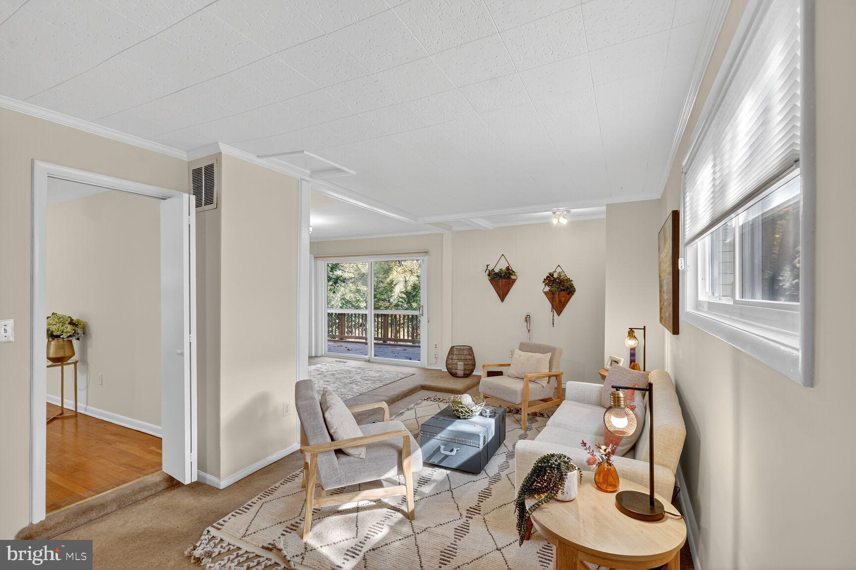 Real estate listing preview #6