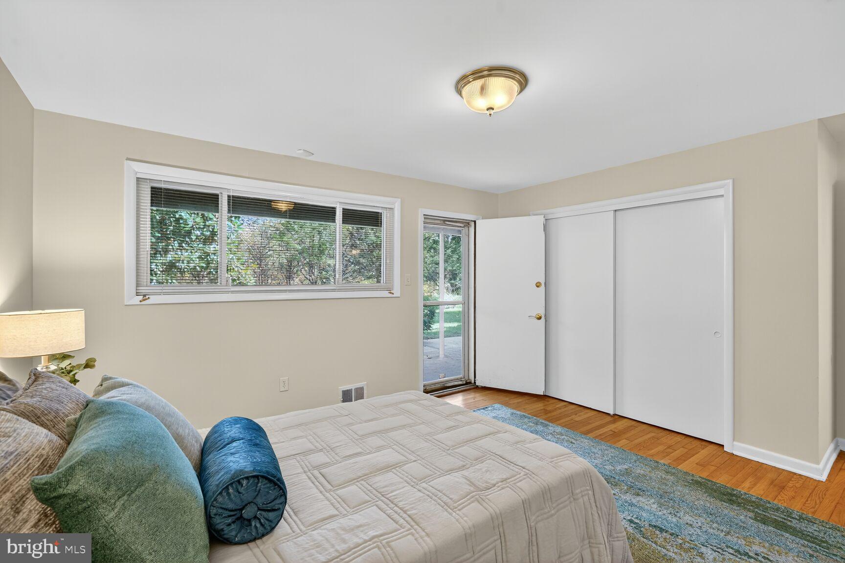 Real estate listing preview #24