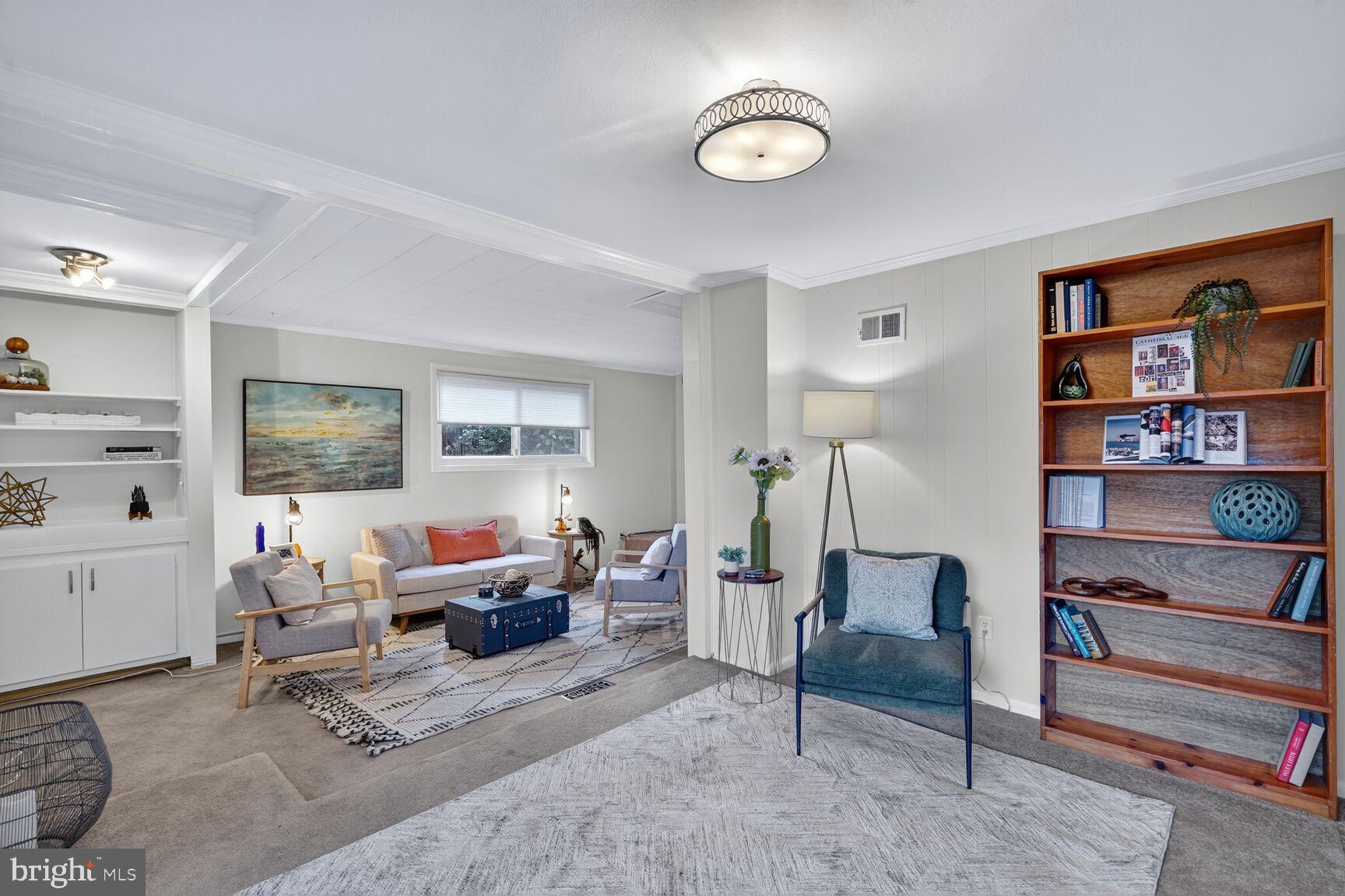 Real estate listing preview #9